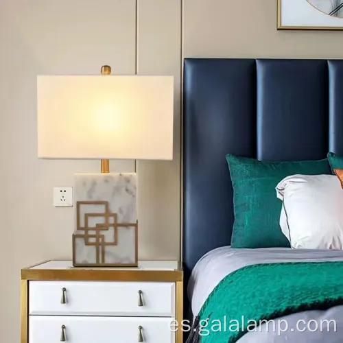 Lámpara de mesa de vidrio elegante para decoración moderna del hogar